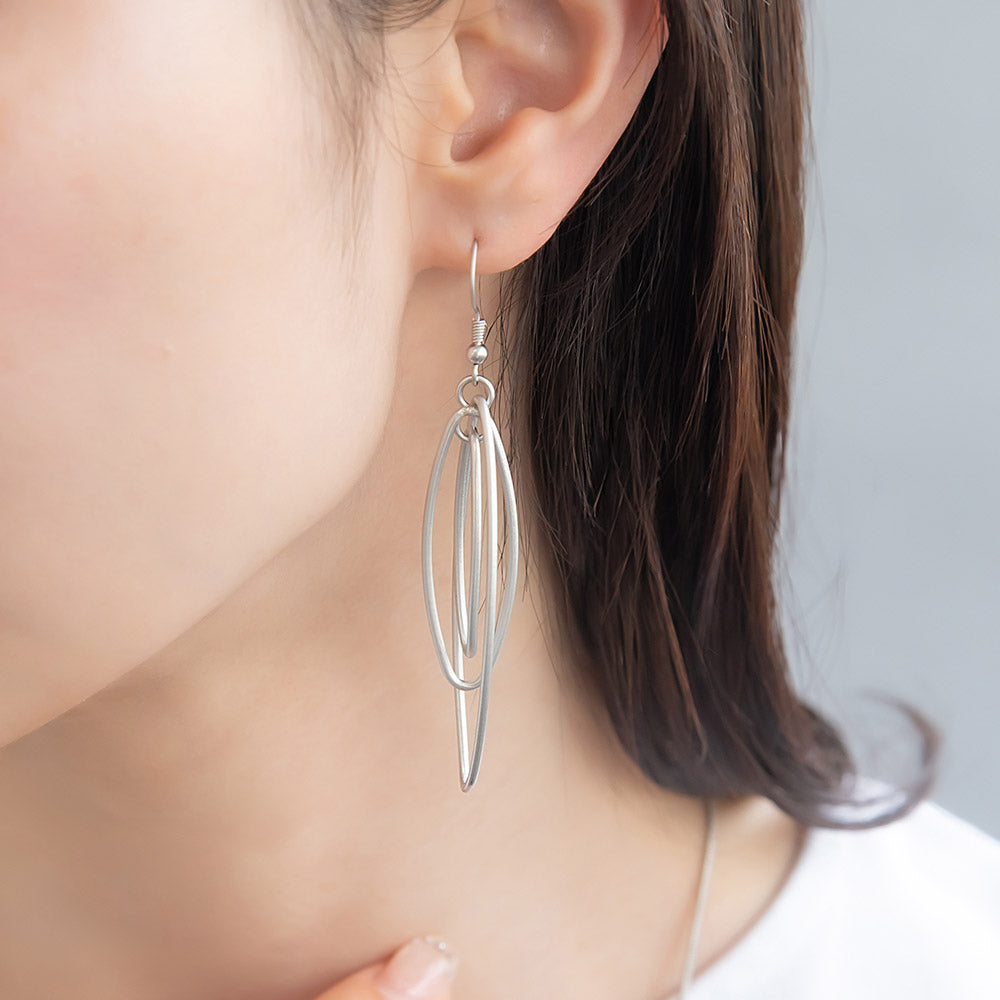 ピアス ニッケルフリー sable silver メタル トリプル アーモンド リング クロス フックピアス