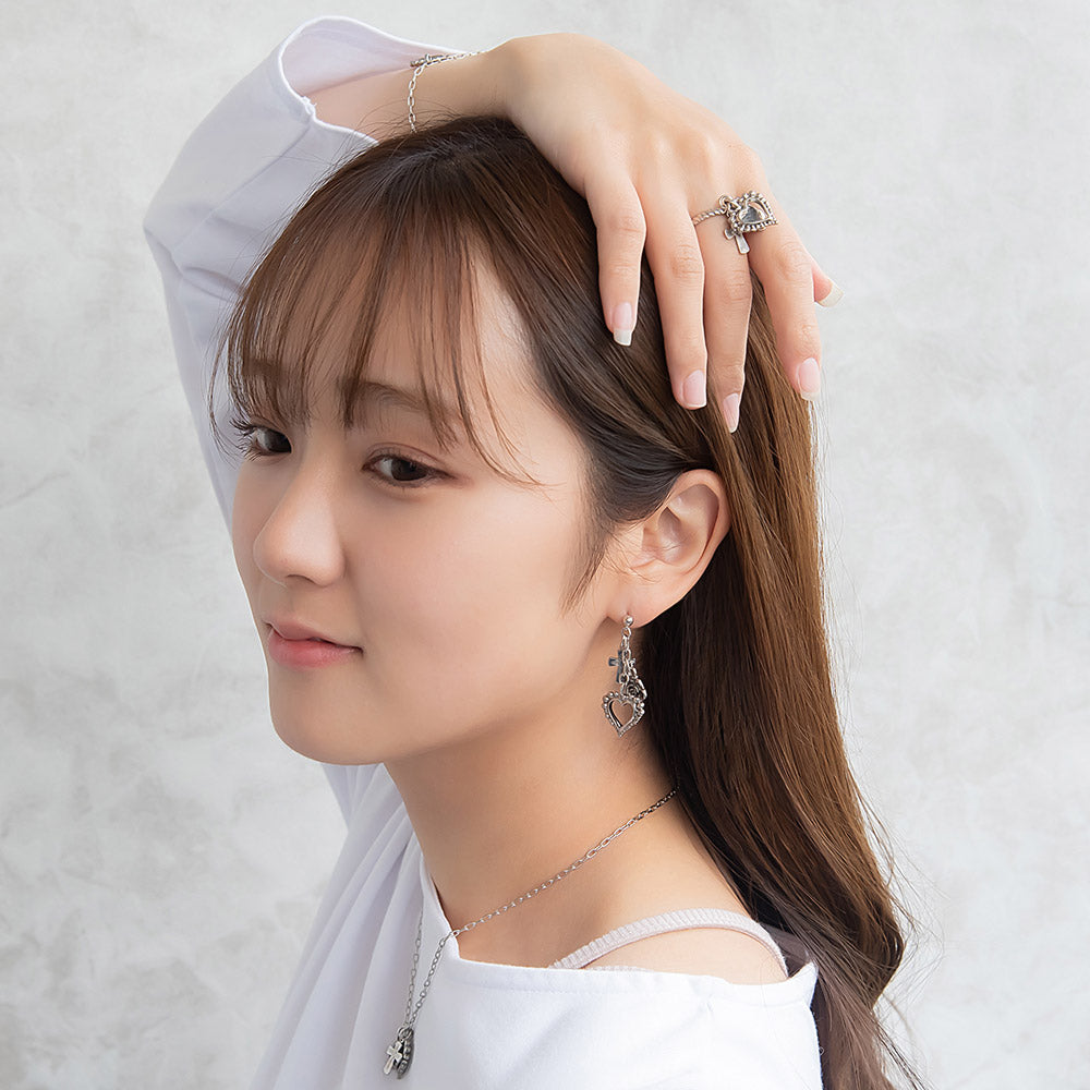 ピアス yura ニッケルフリー メタル ハート クロス バラ オーバルチェーン チタンポスト スタッドピアス