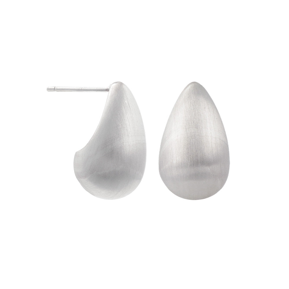 ピアス ニッケルフリー neige. メタル プレート ドロップ カーブ スタッドピアス