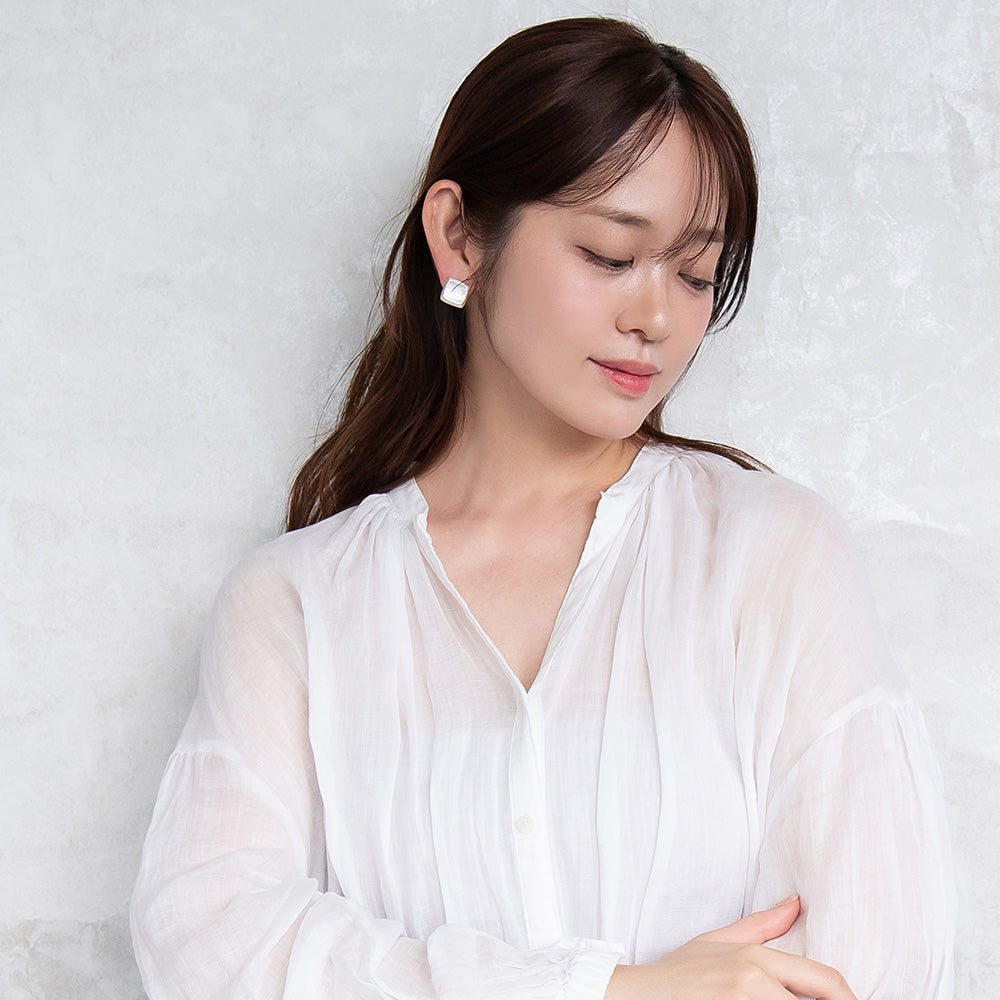 ピアス ニッケルフリー neige. スクエア スタッドピアス