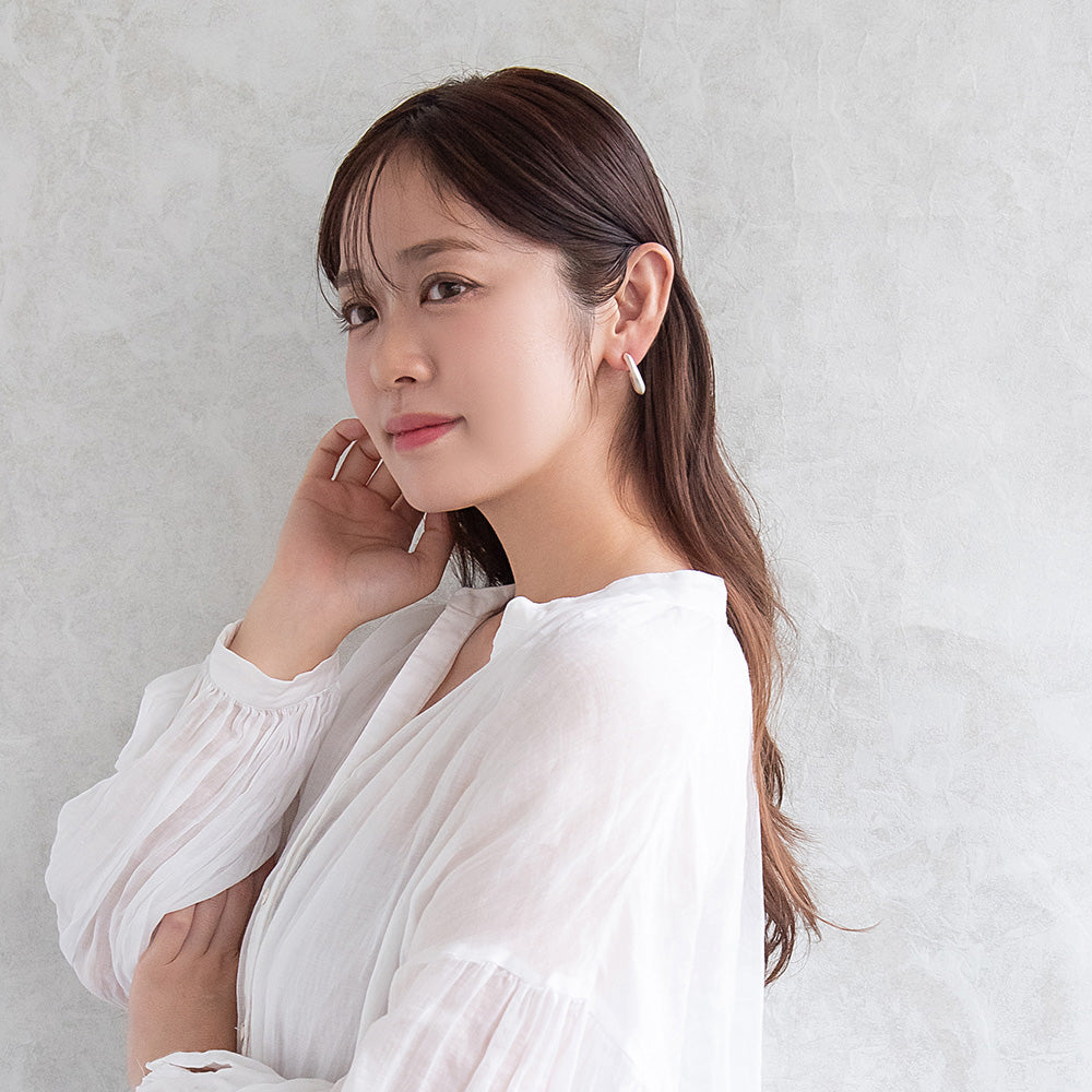 ピアス ニッケルフリー neige. サイド J スタッドピアス