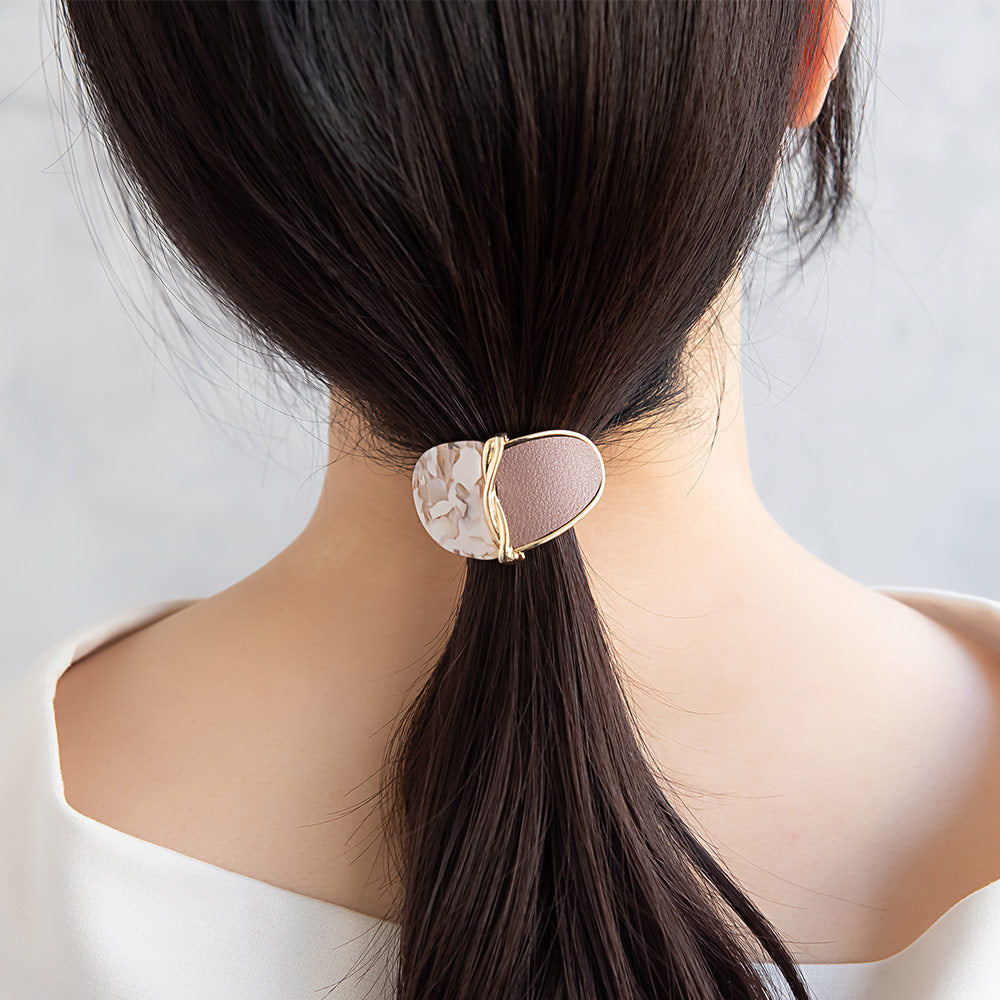 ヘアゴム tsukekae pony オーバル メタル センター クロス ツイスト マーブル フェイクレザー 合皮 ハーフ バイカラー ヘアゴム2本付き(ブラウン/ブラック)