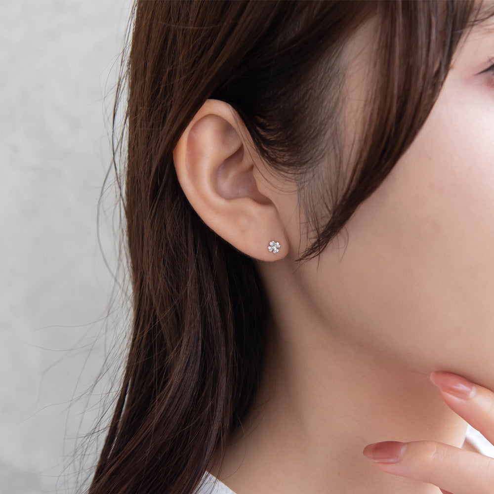 ピアス ニッケルフリー シルバー925 ミニ クローバー スタッドピアス