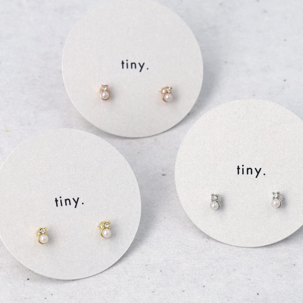 ピアス tiny. ニッケルフリー メタル ストーン パール ライン 小粒 スタッドピアス