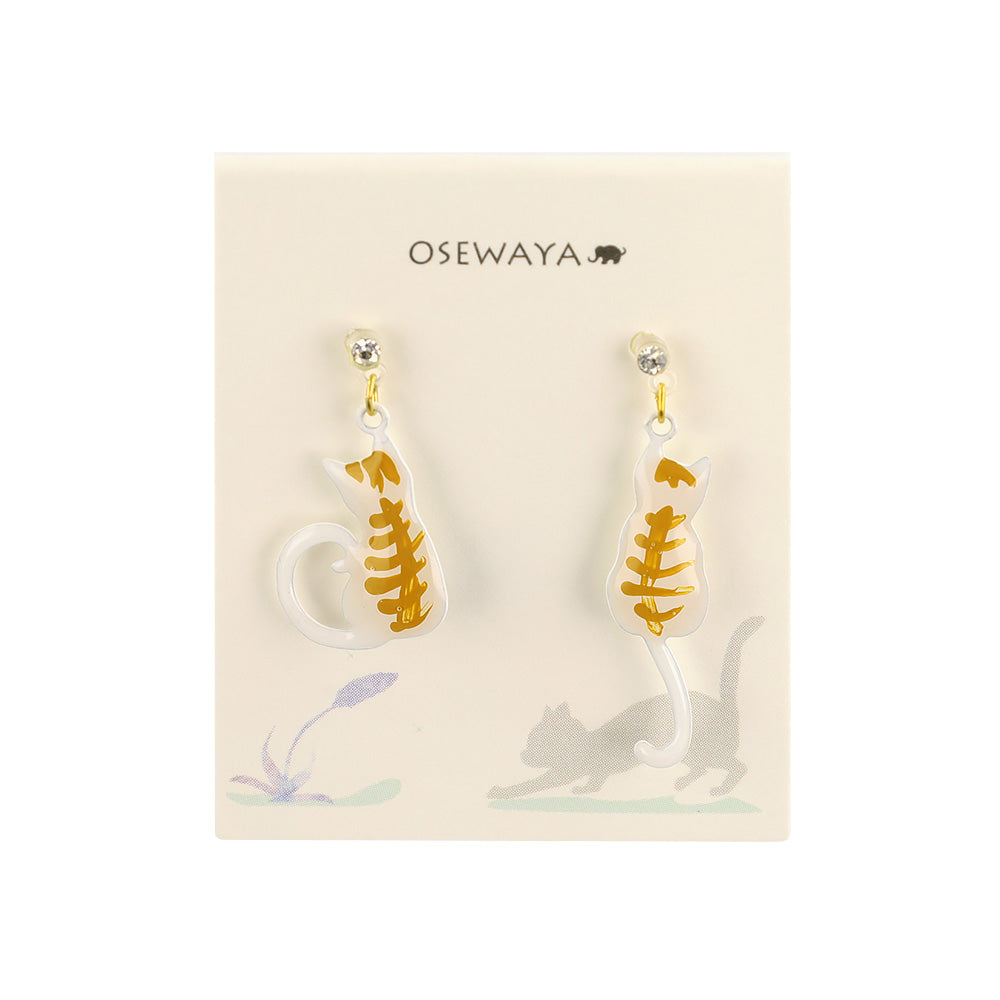 樹脂ピアス お座り 猫 ストーン スタッドピアス