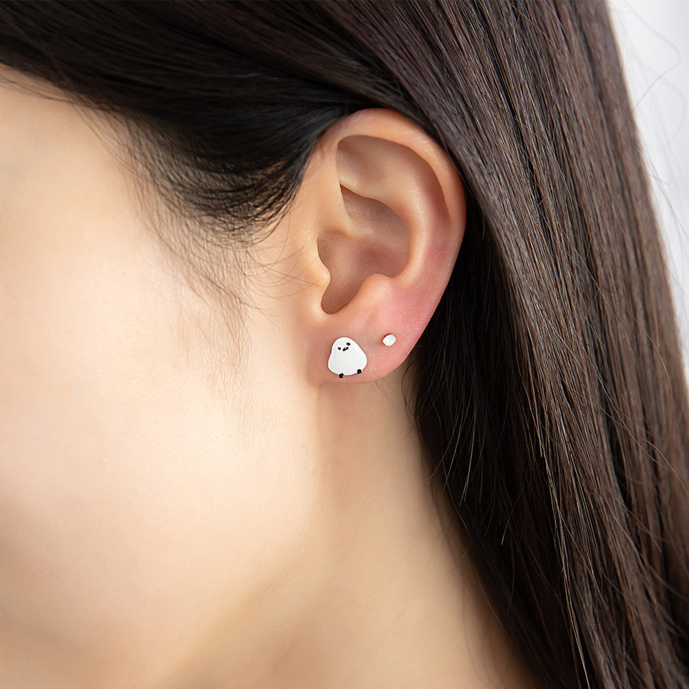 樹脂ピアス ニッケルフリー シマエナガ 鳥 雪の結晶 ストーン 5個セット スタッドピアス