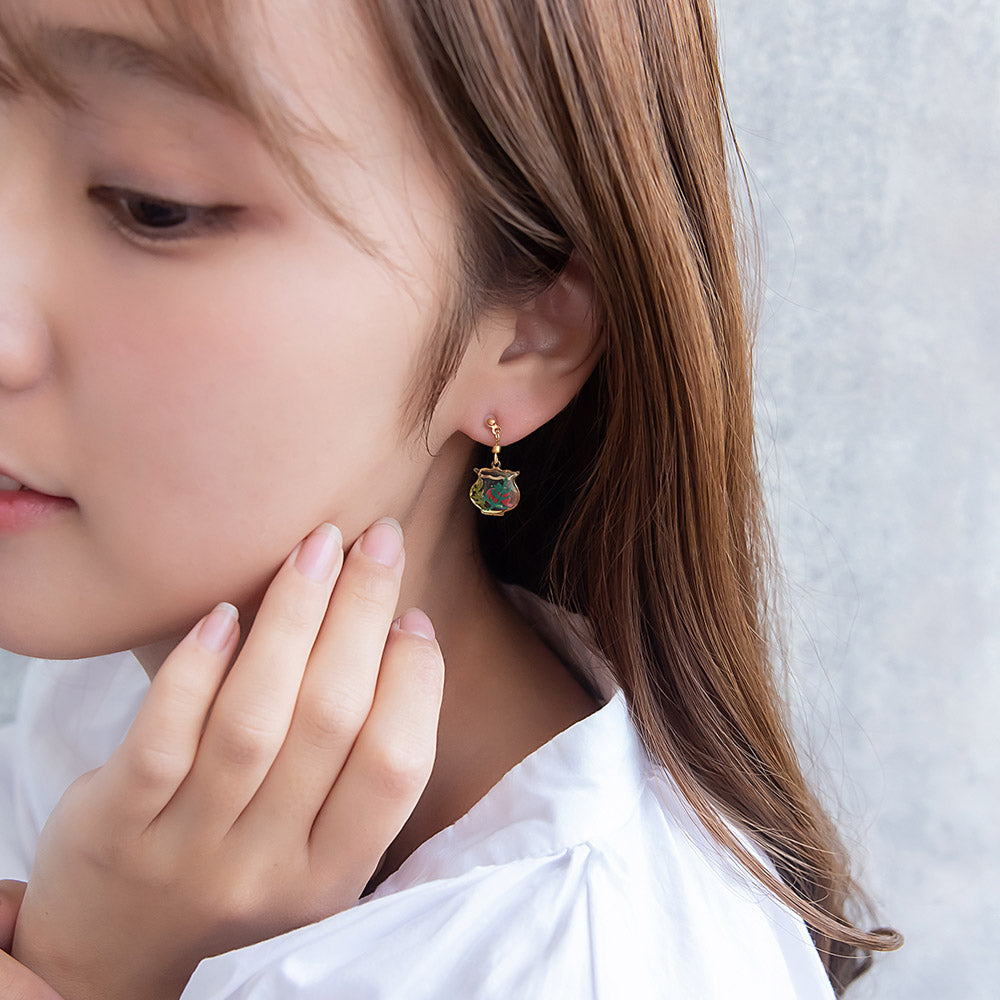 ピアス ニッケルフリー メタル 朝顔 ワイヤー フラワー 花 金魚 金魚鉢 ドロップ クリア カラー ビーズ アシンメトリー チタンポスト スタッドピアス