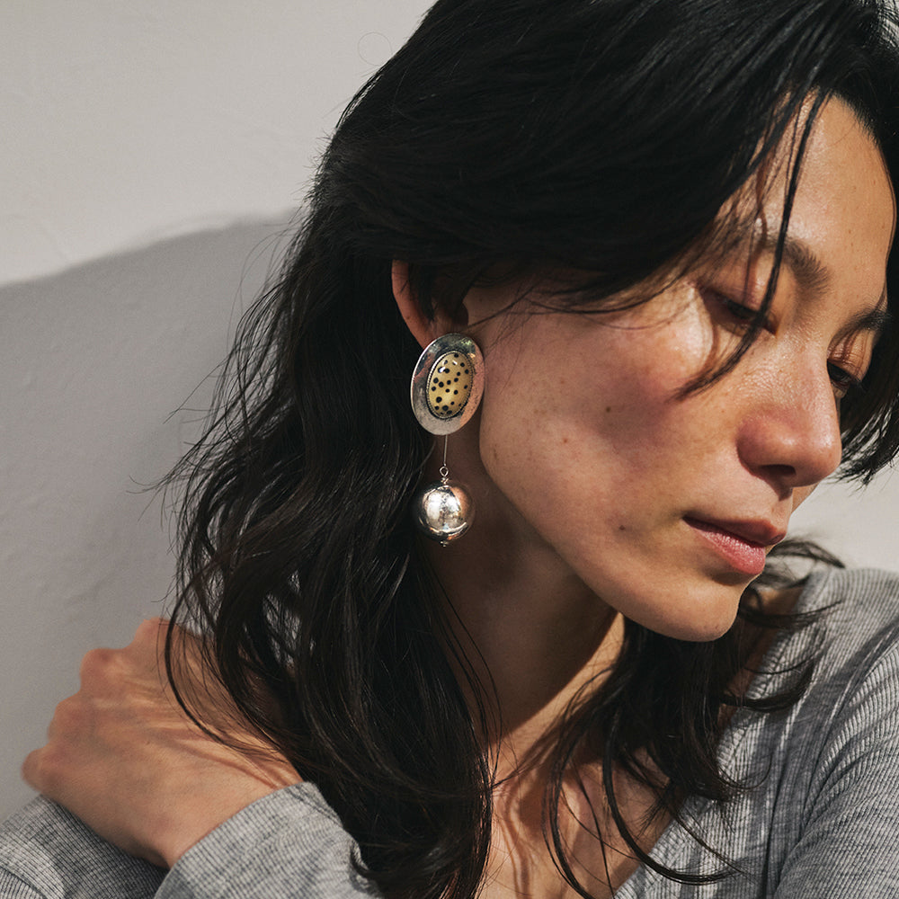 【LIMITED NUMBER】Vintage Like ピアス ニッケルフリー メタル オーバル マーブル ストーン スイング ボール チャーム 2way チタンポスト スタッドピアス