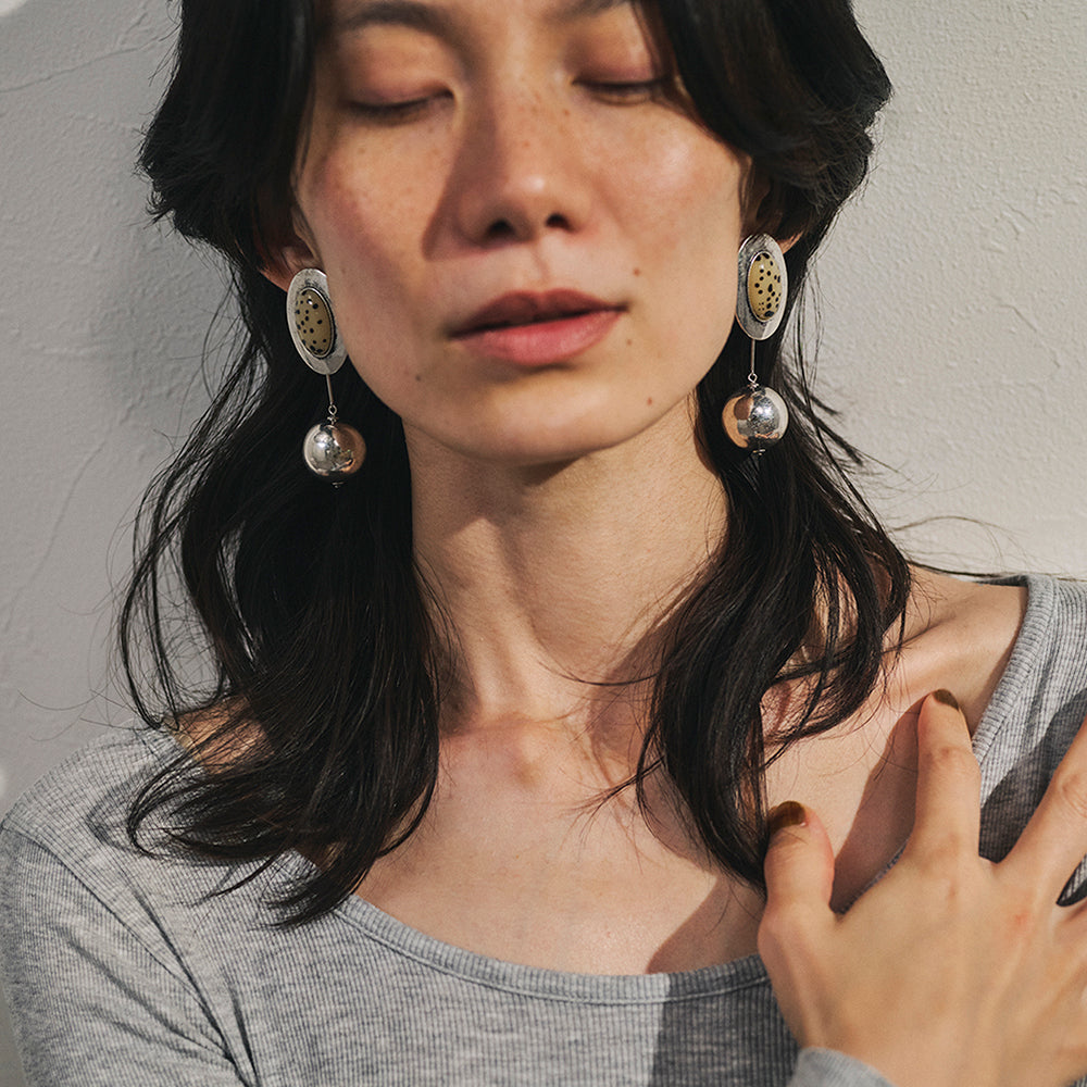 【LIMITED NUMBER】Vintage Like ピアス ニッケルフリー メタル オーバル マーブル ストーン スイング ボール チャーム 2way チタンポスト スタッドピアス