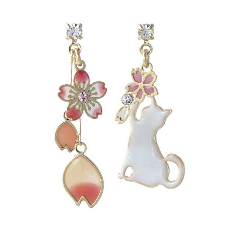 ピアス ニッケルフリー 桜 花びら じゃれる 猫 ストーン アシンメトリー チタンポスト ドロップピアス