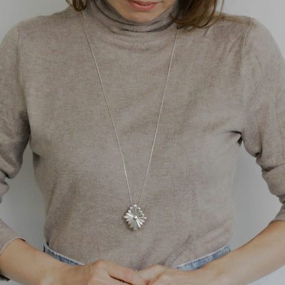 【LIMITED NUMBER】silver925 plated collection シルバーチェーン ニッケルフリー フラワー スライドボール ロング ペンダントネックレス オリジナル巾着付き