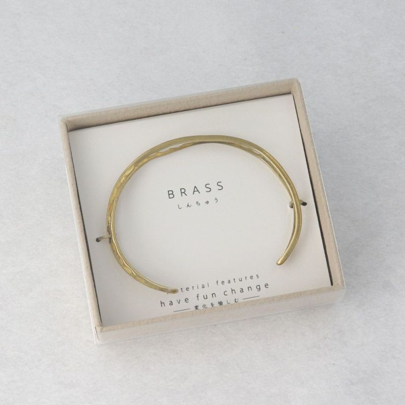 ブレスレット 経年変化 BRASS しんちゅう テクスチャー クロス ハーフバングル ニッケルフリー ケース入り