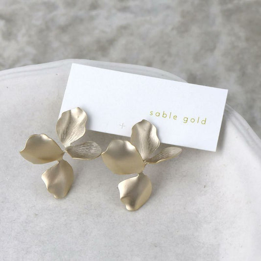 ピアス ニッケルフリー sable gold フラワー ステンレスポスト スタッドピアス