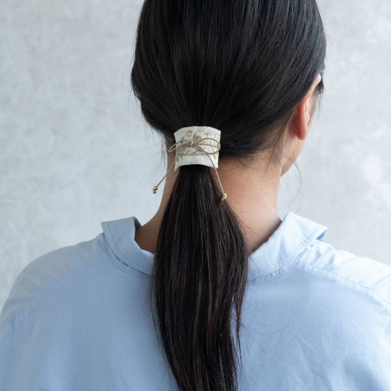 ヘアカフ リボン フラワー 刺繍 スパンコール ビーズ ヘアポニー