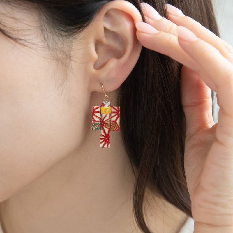 ピアス 浴衣と風鈴 アシンメトリー フックピアス – OSEWAYA