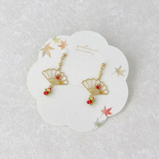 ピアス 和風 紅葉 もみじ 扇子 ビーズ メタル チタンポスト スタッドピアス