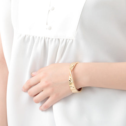 ブレスレット ニッケルフリー メタル ひねり バングル