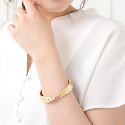 ブレスレット ニッケルフリー メタル ひねり バングル