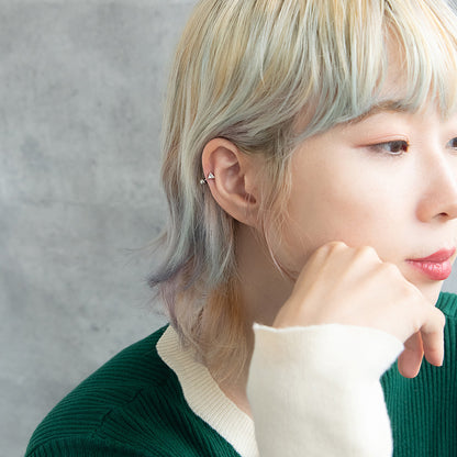 ボディピアス トライアングル キュービックジルコニア ストレートバーベル ネジ式 サージカルステンレス 18G 【1個販売】
