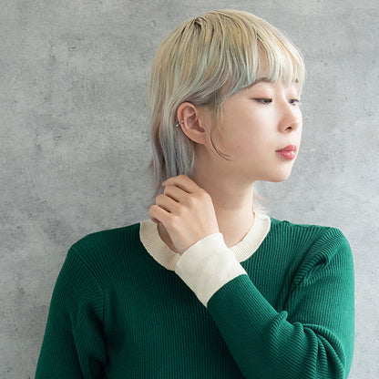 ボディピアス トライアングル キュービックジルコニア ストレートバーベル ネジ式 サージカルステンレス 18G 【1個販売】