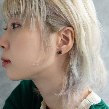 ボディピアス 蜘蛛 クモ スパイダー ストレートバーベル ネジ式 サージカルステンレス 14G 【1個販売】