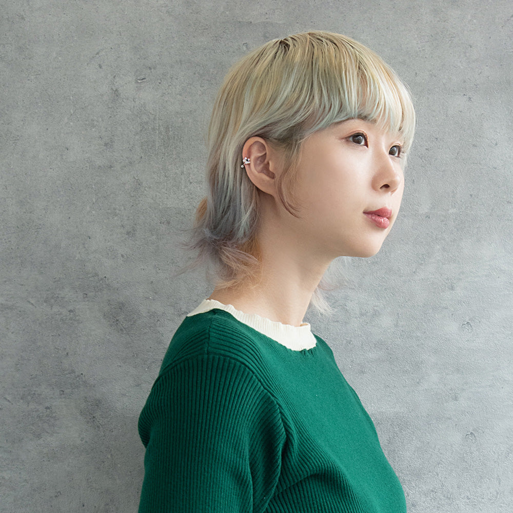 ボディピアス フラワー ストーン ストレートバーベル ネジ式 サージカルステンレス 18G 【1個販売】