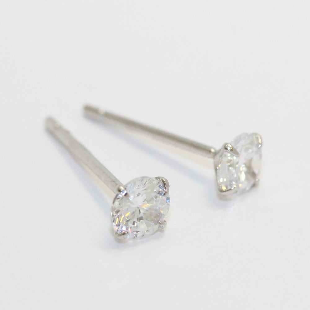 ピアス シルバー925 キュービックジルコニア 4mm スタッドピアス