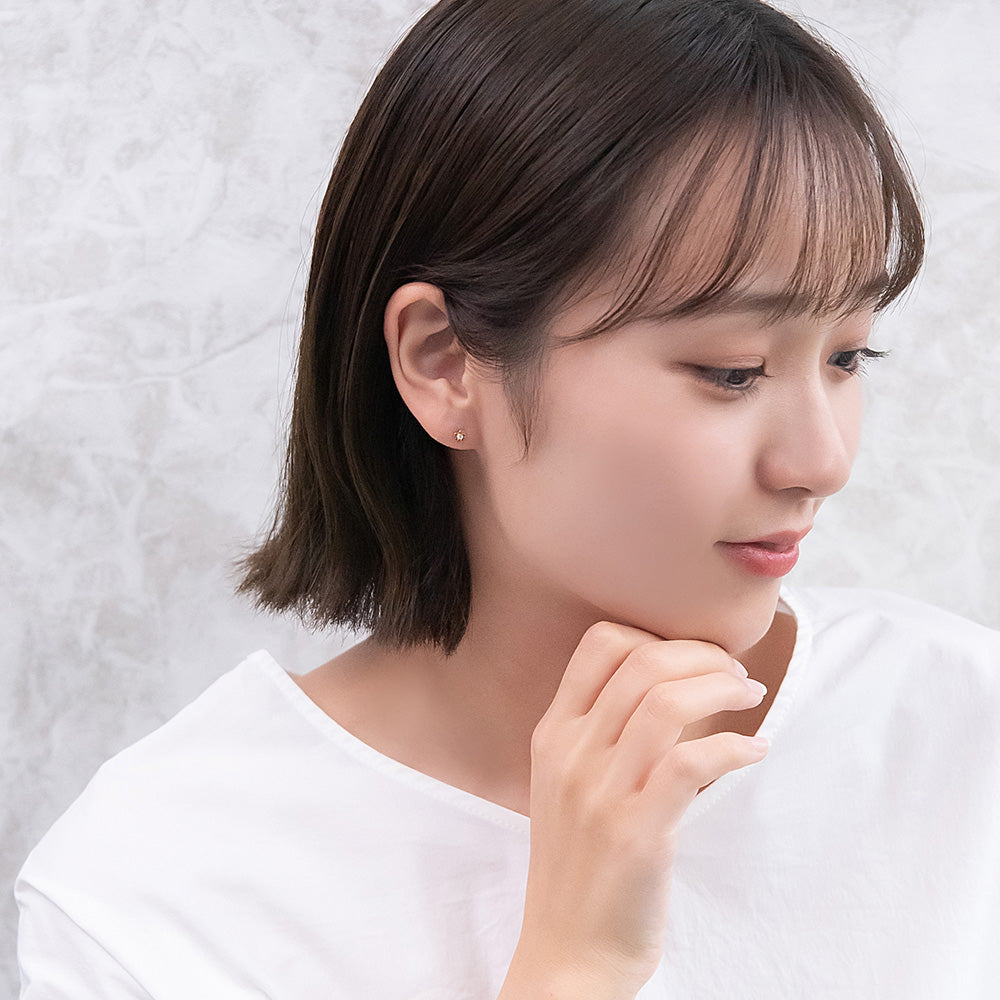 ピアス ニッケルフリー プチ フラワー キュービックジルコニア 18金 K18 ポストピアス