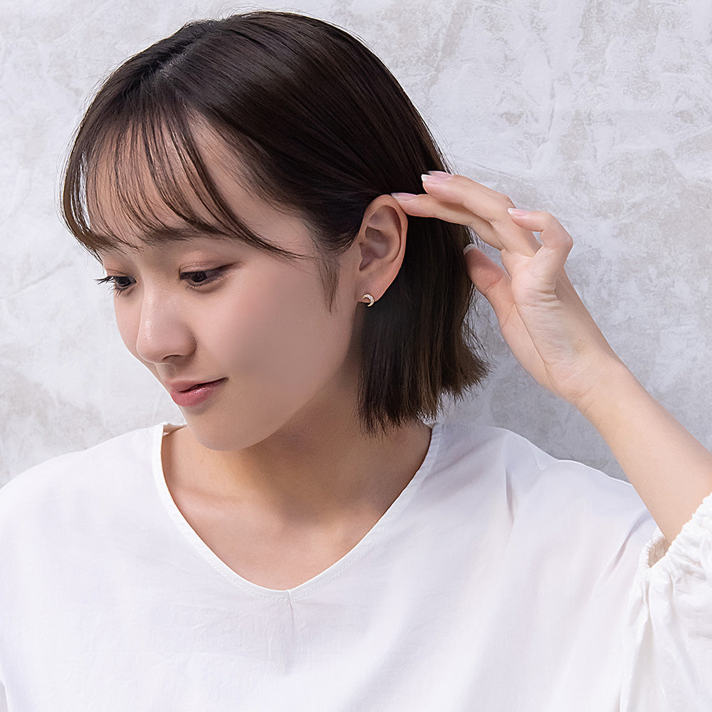 ピアス ニッケルフリー クレッセントムーン キュービックジルコニア 18金 K18 ポストピアス