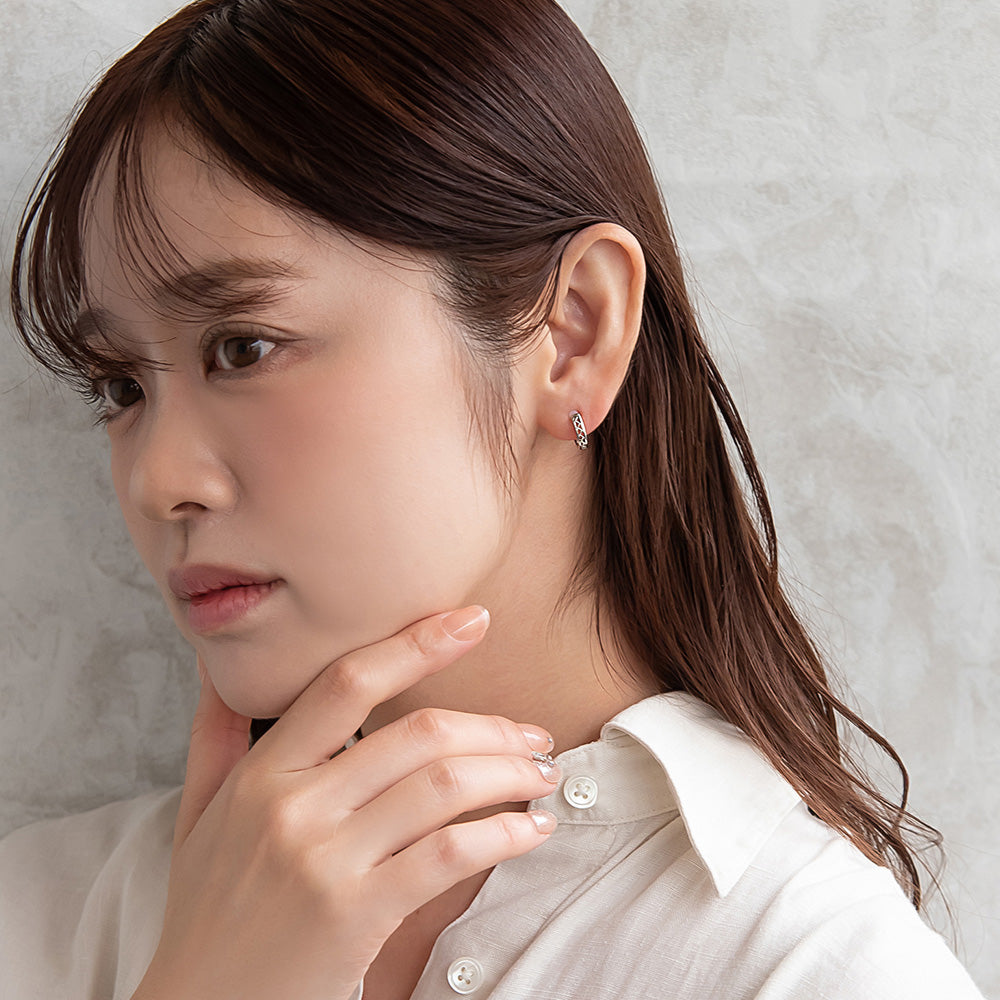 ピアス ニッケルフリー 透かし メタル ワンタッチ フープ 18金 K18 ポストピアス