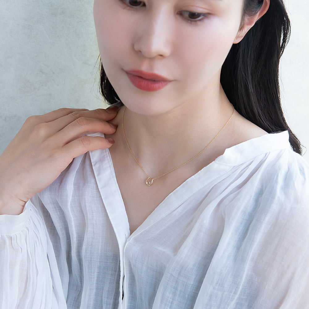 ネックレス ニッケルフリー 馬蹄 ホースシュー ストーン プチネックレス