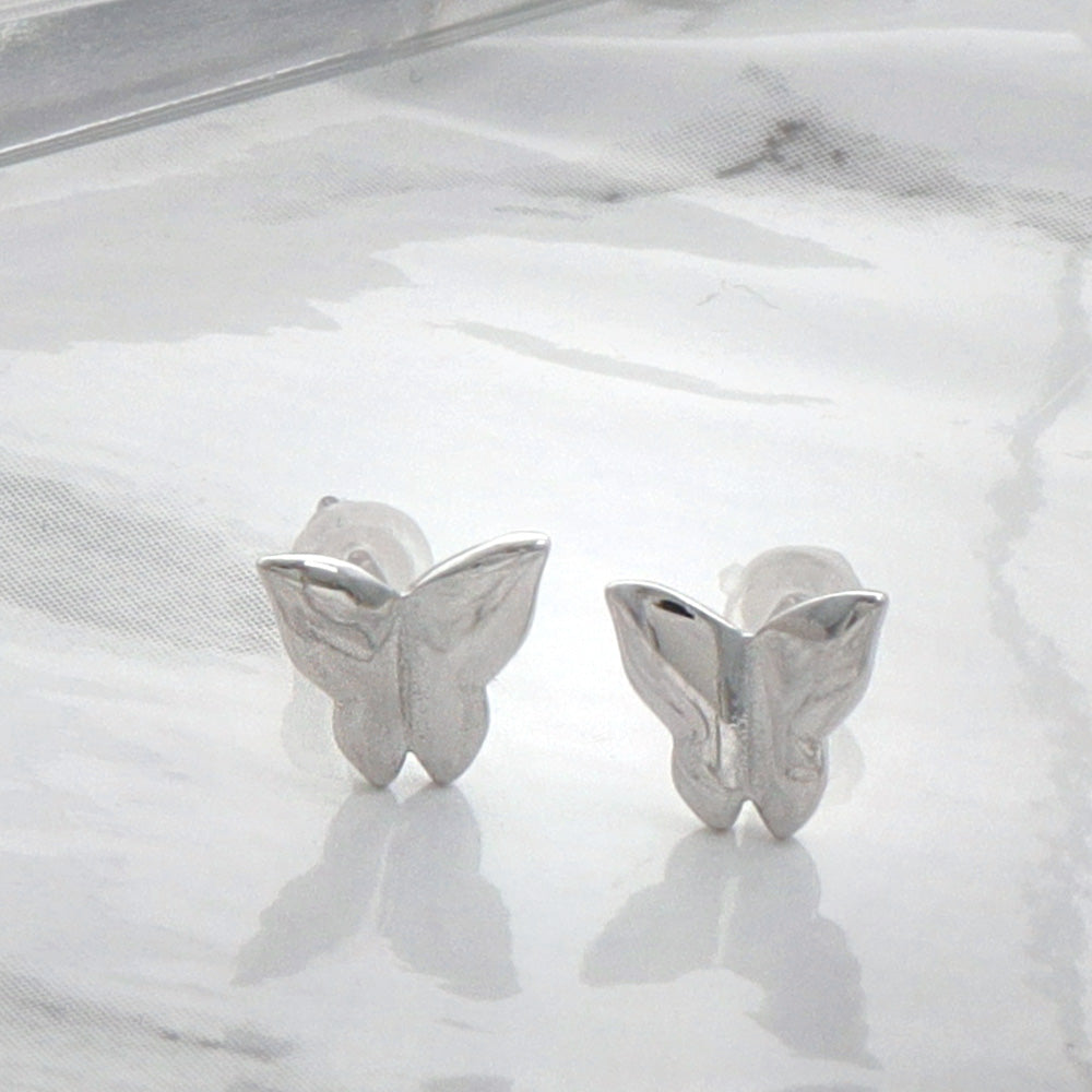 ピアス シルバー925 ロジウムプレーティング バタフライモチーフ スタッドピアス