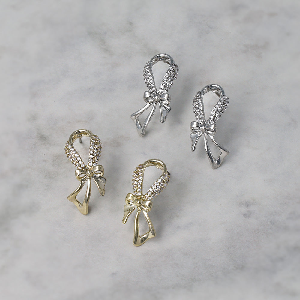 ピアス ニッケルフリー メタル キュービックジルコニア リボン チタンポスト スタッドピアス