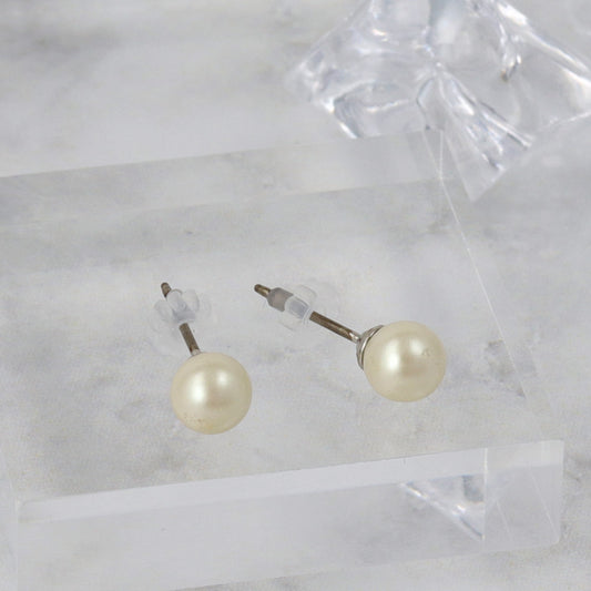 ピアス ニッケルフリー パール 1粒 6mm チタンポスト スタッドピアス
