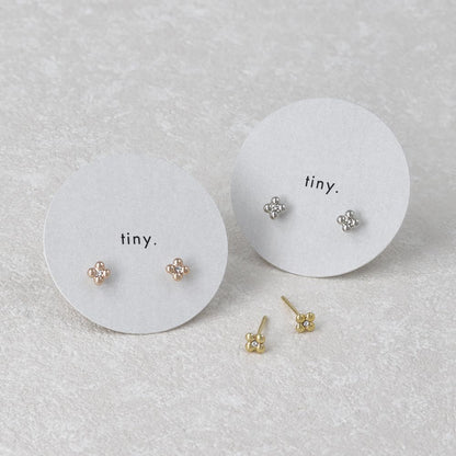 ピアス tiny. ニッケルフリー メタル フラワー 花 ストーン 小粒 スタッドピアス