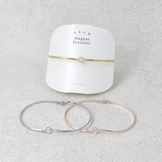 ブレスレット ニッケルフリー メタル キュービックジルコニア トライアングル ライン アーチ マグネットブレスレット