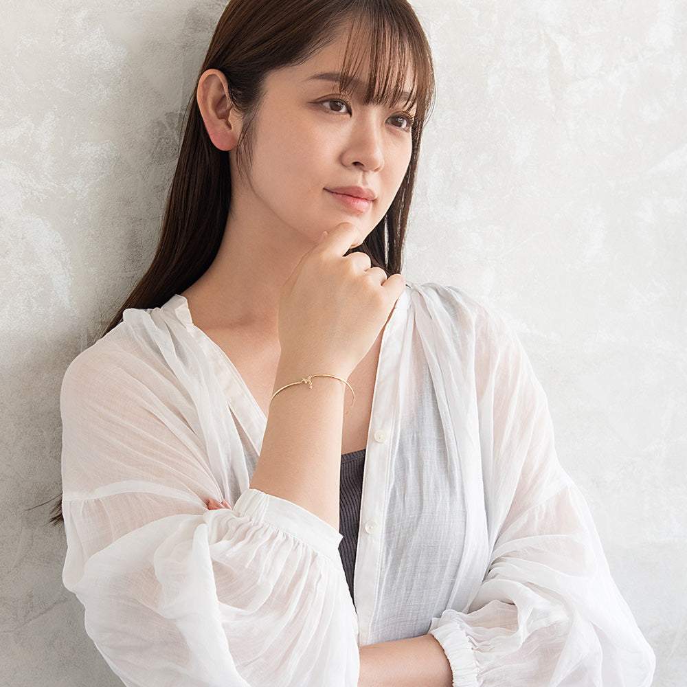 ブレスレット ニッケルフリー メタル キュービックジルコニア バタフライ 下がり アーチ マグネットブレスレット