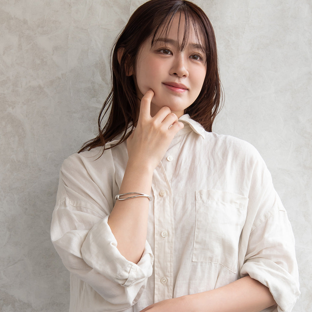 ブレスレット ニッケルフリー メタル ウェーブ マグネットバングル