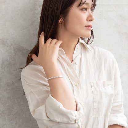 ブレスレット ニッケルフリー メタル マット ウェーブ マグネットバングル