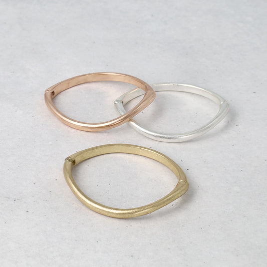 ブレスレット ニッケルフリー メタル マット ウェーブ マグネットバングル