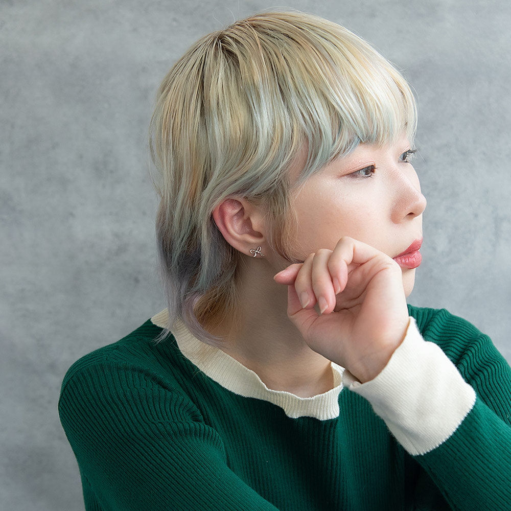 ボディピアス アシンメトリー リボン ストレートバーベル ネジ式 サージカルステンレス 14G 【1個販売】
