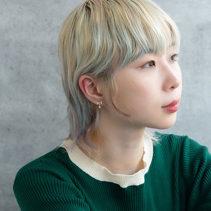 ボディピアス キュービックジルコニア リボン 下がり ストレートバーベル ネジ式 サージカルステンレス 14G 【1個販売】
