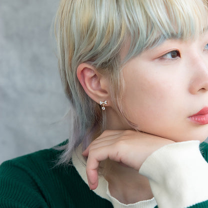 ボディピアス キュービックジルコニア リボン 下がり ストレートバーベル ネジ式 サージカルステンレス 14G 【1個販売】