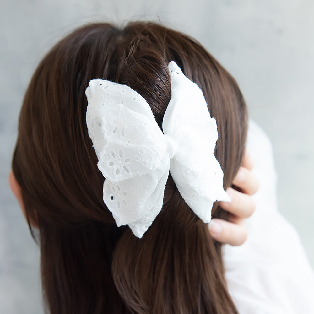 ヘアクリップ コットンレース フリル スカラップ フラワー模様 刺繍 バンスクリップ