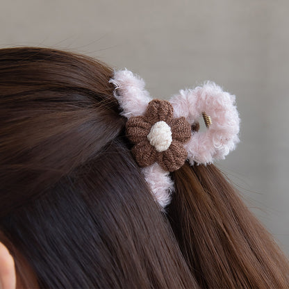 ヘアクリップ 毛糸 かぎ編み フラワー もこもこ ロール バンスクリップ