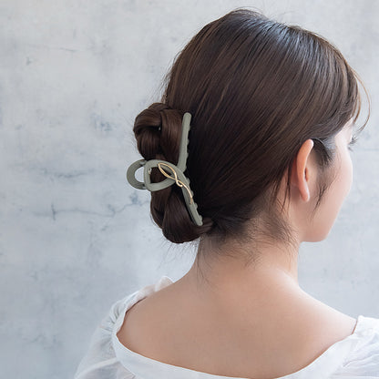 ヘアクリップ メタル ループ ライン マット くすみカラー ロール バンスクリップ