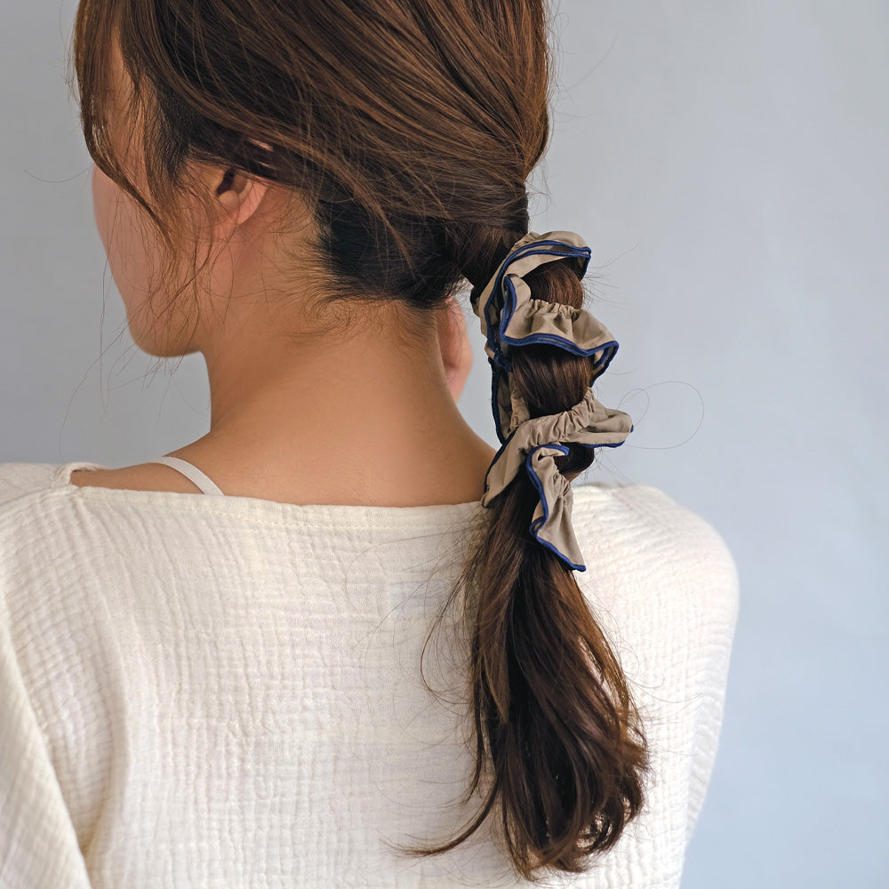 ACCA ネイビー フリルシュシュ ACCA ネイビー フリルシュシュ