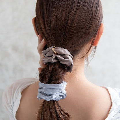 シュシュ バイカラー シマー 2個セット メタル ハート カラビナ付き