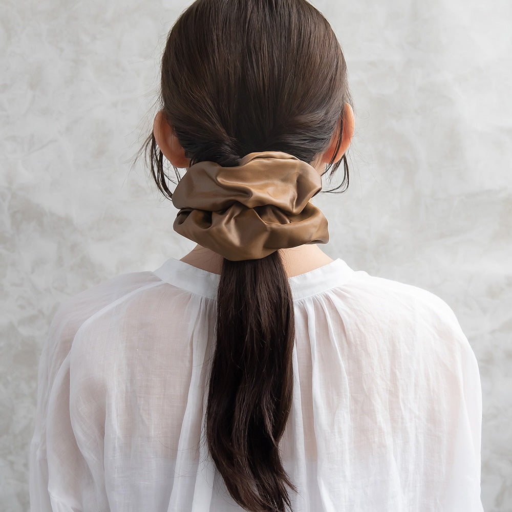 シュシュ ダークカラー