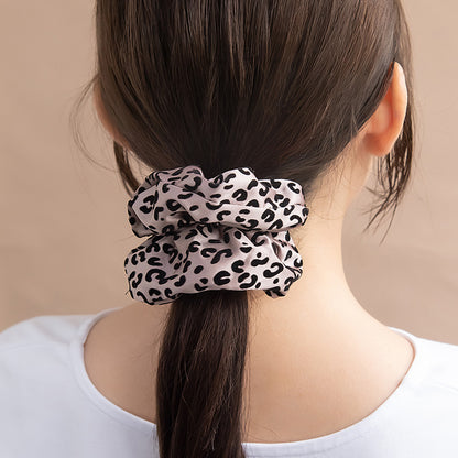 シュシュ レオパード フロッキー サテン